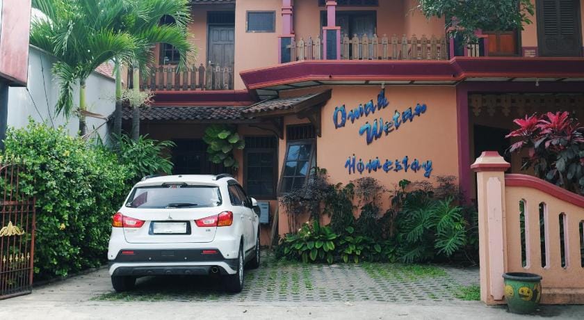 Omah Wetan Homestay Hotel in East Java