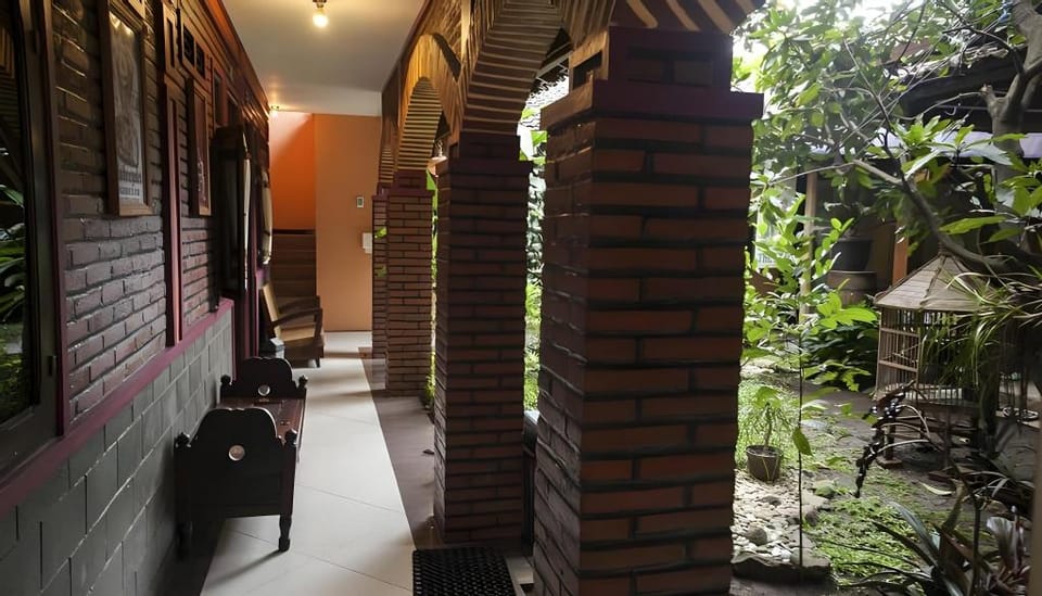 Omah Wetan Homestay Hotel in East Java