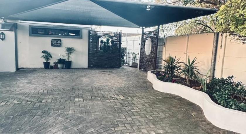 House of TallySesh “The Gem” Apartment in Port Elizabeth