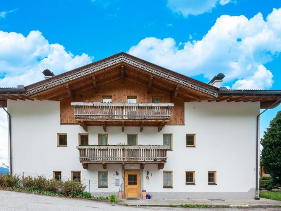 Welcoming apartment in Stummerberg with terrace Apartment in Tyrol