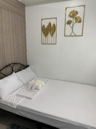 SHORE 2 MOA Staycation T2 U1712 Apartment in Pasay