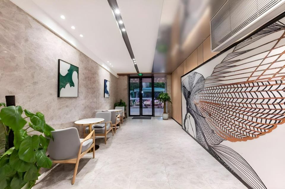 YIMI seleted Hotel (Guangzhou Zhongda Beimen Lijiang Subway Station) Hotel in Guangzhou