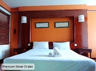 Alpine LXPD Premium Water Chalet Apartment in Port Dickson
