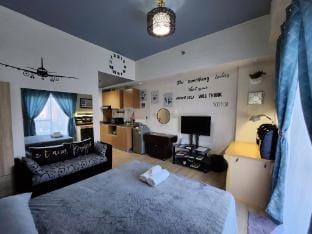 Azur Suites Amani 326,near Airport, Netflix, Cozy Apartment in Lapu-Lapu City