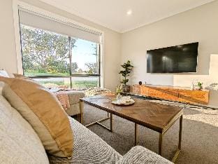 Arina On Lakes Vacation rental in Lakes Entrance