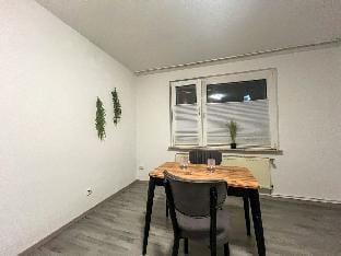 Serviceroom24 - Apartment 5 in Duisburg Tv|WLAN Apartment in Duisburg