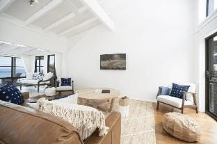 Fuller Holidays - Jane's On Wategos 37 Marine Pde Villa in Byron Bay