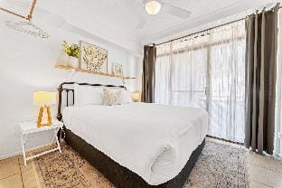 Get Sandy | Beach Side | Walk To Everywhere Vacation rental in Byron Bay