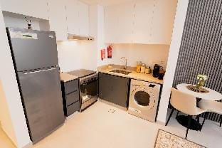 Aljada’s Finest Luxury 1 BHK Apartment in Al Sharjah
