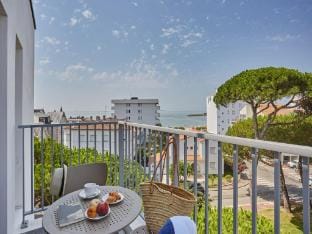 Apartment in Royan near Sandy Beaches Apartment in Royan