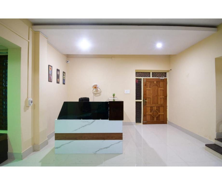 West House Residency Near Infocity Hotel in Bhubaneswar