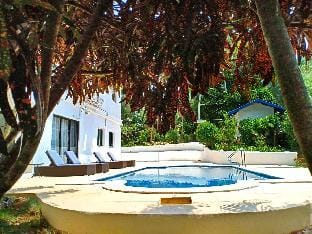 Beautiful villa with pool 3000 sqm tropical garden Villa in Puerto Princesa