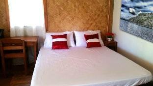 Sweet native Guesthouse in Paradise Garden Vacation rental in Puerto Princesa