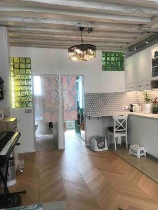 Cosy appart à Saint Michel-Notre Dame Paris Center Apartment in Paris
