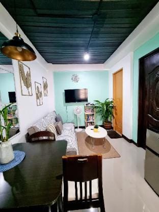 UrbanStay Rentals - One Bedroom Unit (Antipolo) Apartment in Antipolo