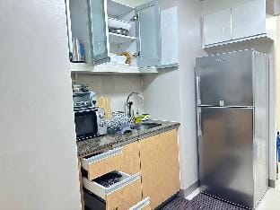 Homey 1BR across Uptown Mall BGC & Grand Hyatt Apartment in Makati