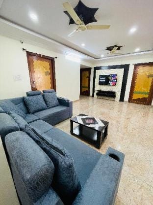 Luxury Modern Spacious 2Bhk Flat near Amb Mall Apartment in Hyderabad