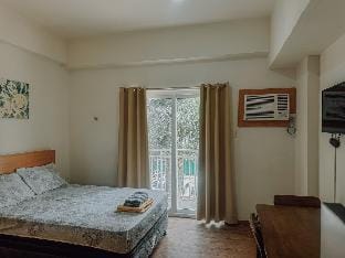 Airport Studio Unit with Outdoor Pool Vacation rental in Lapu-Lapu City