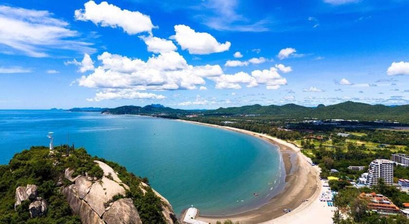 Khao Takiab Beach Front Apartments Apartment in Nong Kae