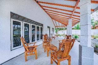 Shinestar Villa Mirissa –  Near Mirissa Beach Vacation rental in Southern Province