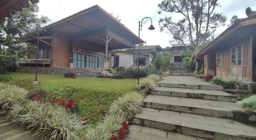 Oemah Tahu Banjarnegara Resto and Resort Mitra RedDoorz Hotel in Indonesia