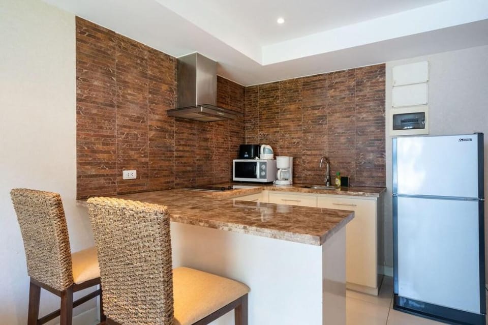 Kata Ocean View - 1 Bedroom Apartment in Rawai