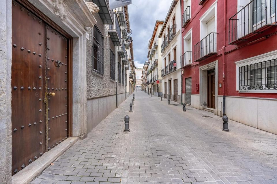 Luxury Suite Ancha de la Virgen Apartment in Granada