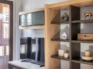Luxury Suite Tendillas Apartment in Granada