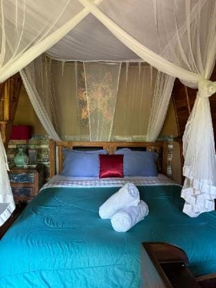 Wooden Cabin in Ketewel Vacation rental in Sukawati