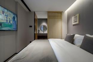 原木·中式套房（新火拾茶具） Apartment in Hong Kong