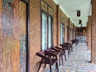 Superior Twin 2 Pax Bawangan Bromo Apartment in East Java