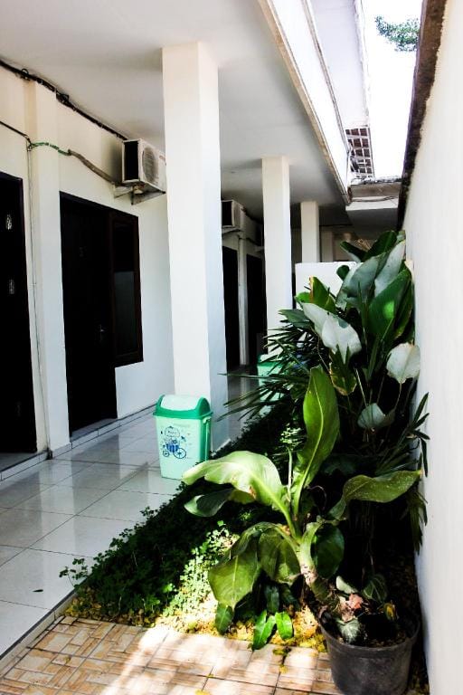 DJEMBANK HOTEL & RESTAURANT Hotel in West Nusa Tenggara, Indonesia