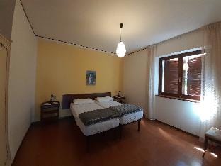 balcony with stunning lake view, swimming pool Apartment in Malcesine