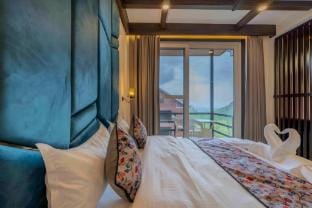 Sprawling boutique hotel amidst mountains& clouds  Villa in India