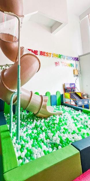 [10mins to Gamuda KL LugePlay]Pool+Sing+GiantSlide Vacation rental in Selangor, Malaysia