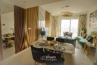 Elegant 2 BR Apt, amazing Fountains and Burj Views Vacation rental in Dubai