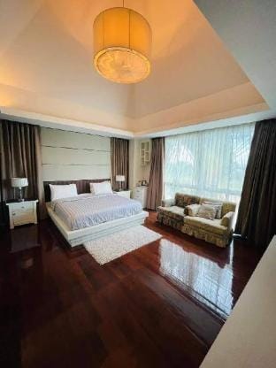 พูลวิลล่า พัทยา Villa in Pattaya City