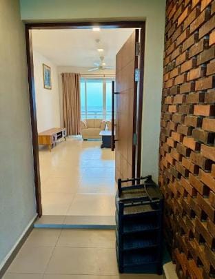 Oceanview Apartment in Wattala, Gorgeous sunset Apartment in Western Province
