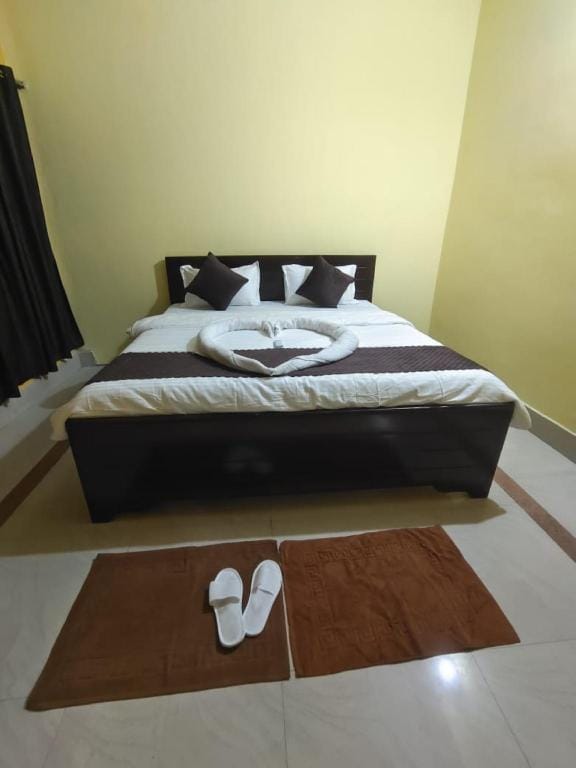 Goroomgo The Grand Empire Angul Hotel in Odisha
