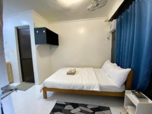 DAYO SIARGAO STANDARD ROOM WITH KITCHEN Apartment in General Luna