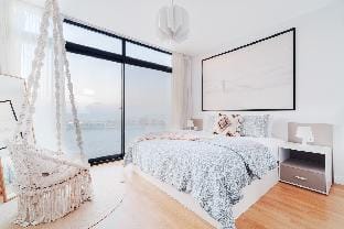 Nabeel Homes - Gorgeous Seaview Condo in Gleem Apartment in Alexandria