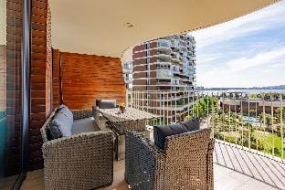 Golden Stone House Sea,Lake And Garden View Apartment in Istanbul