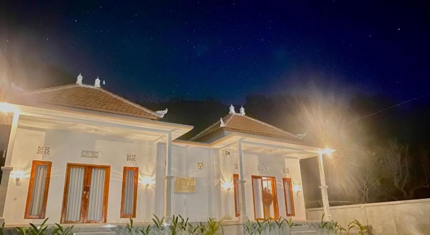 The Luna Cave Lodge in Karangasem Regency