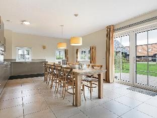 Seaside Comfort w Garden Vacation rental in Zeeland, Netherlands