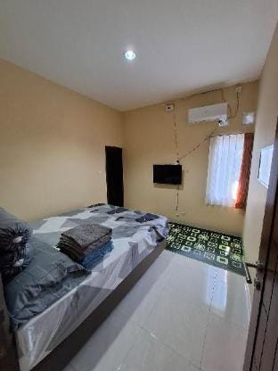 Hostel&kontrakan rumah usie Vacation rental in Bandung