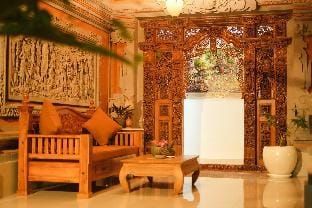 Brata's 2 Bedrooms Homestay with Private Kitchen Vacation rental in Payangan