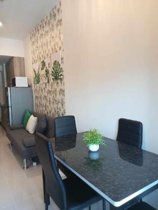 The Prestige Bayview with Balcony Vacation rental in Pasay