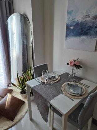 Condo Unit in Roxas Boulevard, Pasay, Metro Manila Apartment in Pasay