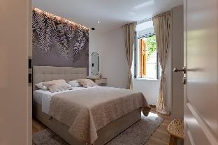 Beigestone Luxury Center by Belmont Realty Apartment in Zadar