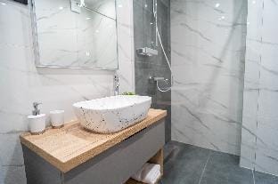 Seafront Sunset Room 2 by Belmont Realty Apartment in Zadar